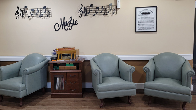 Common area for sitting and listening to music